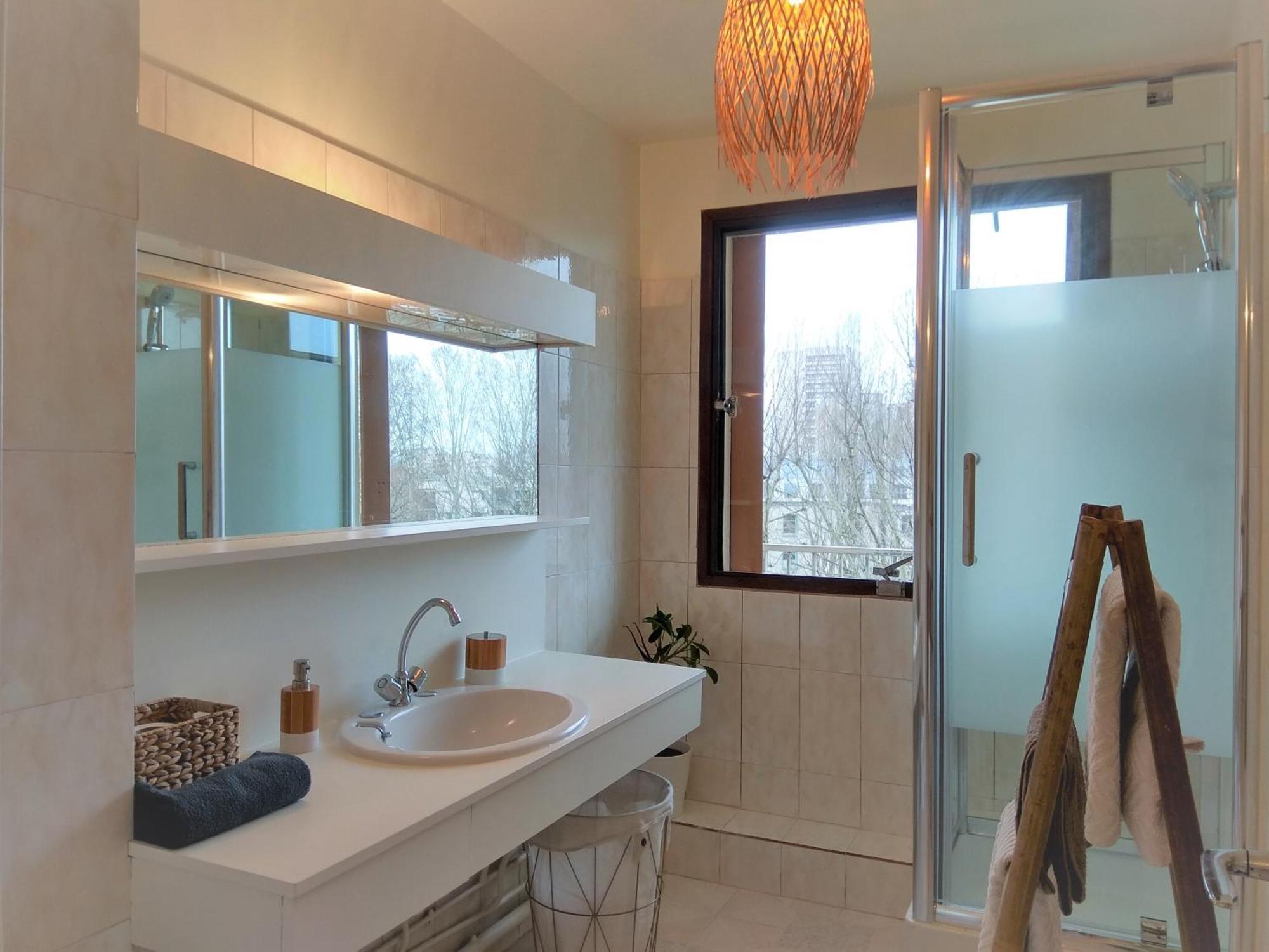 Budget Apart With Balcony And Great View Saint-Denis  Dış mekan fotoğraf